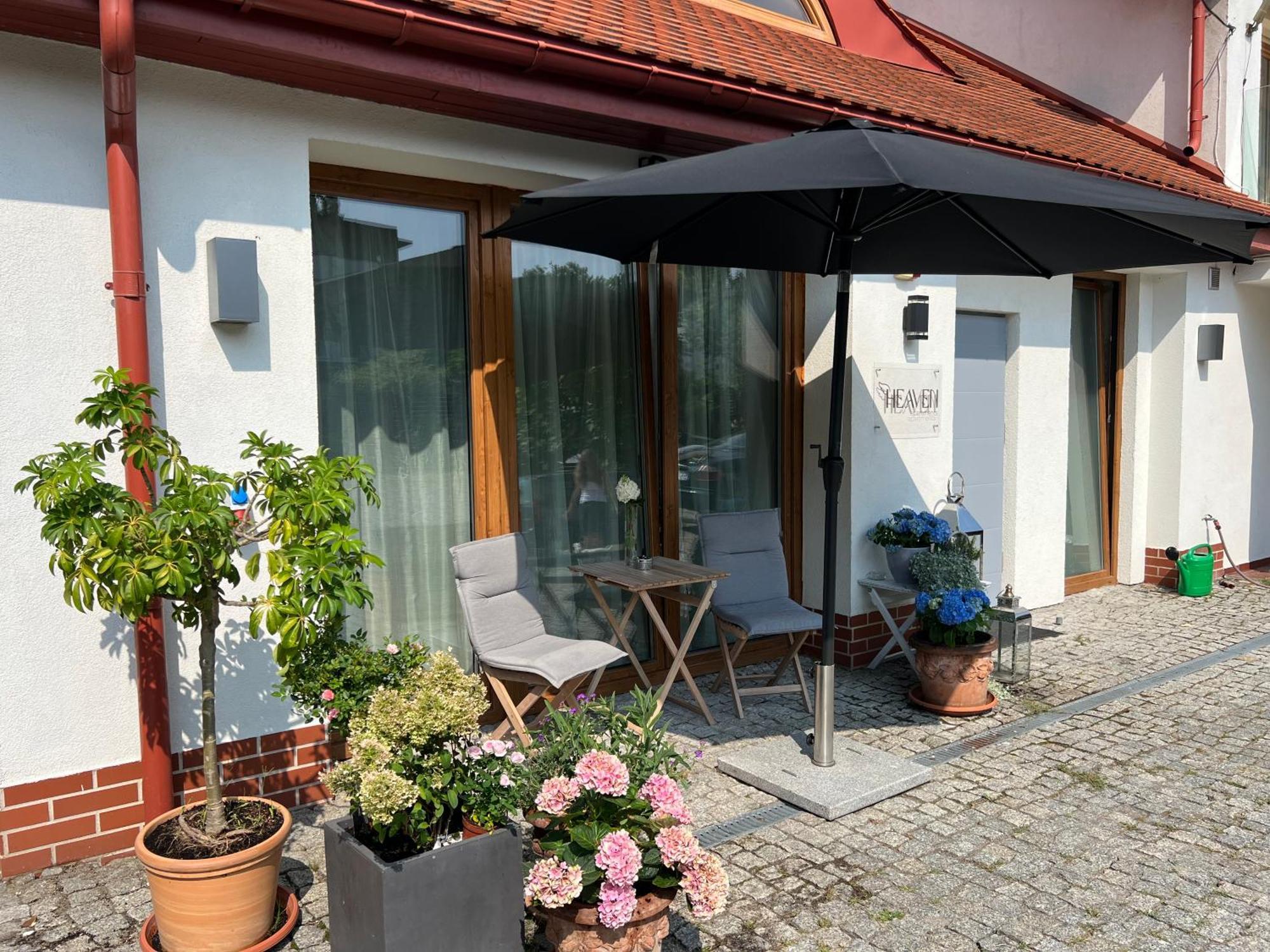 Apartament Heaven Катовице Экстерьер фото